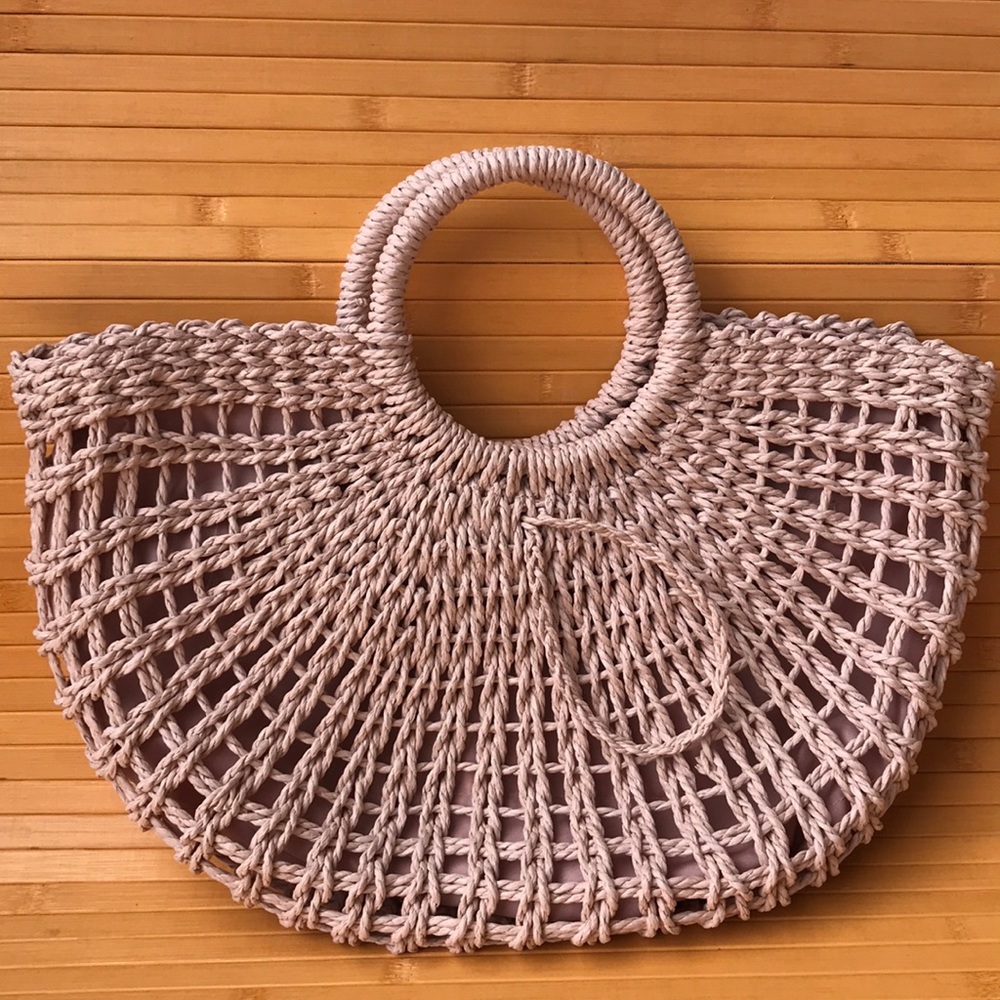 Woven Tote Bag With Ring Handle - Picture 4 of 5